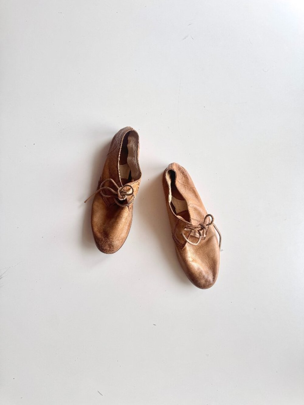 FRYE Jillian Tan Brown Leather Slouchy Oxford Loafers, Size 8